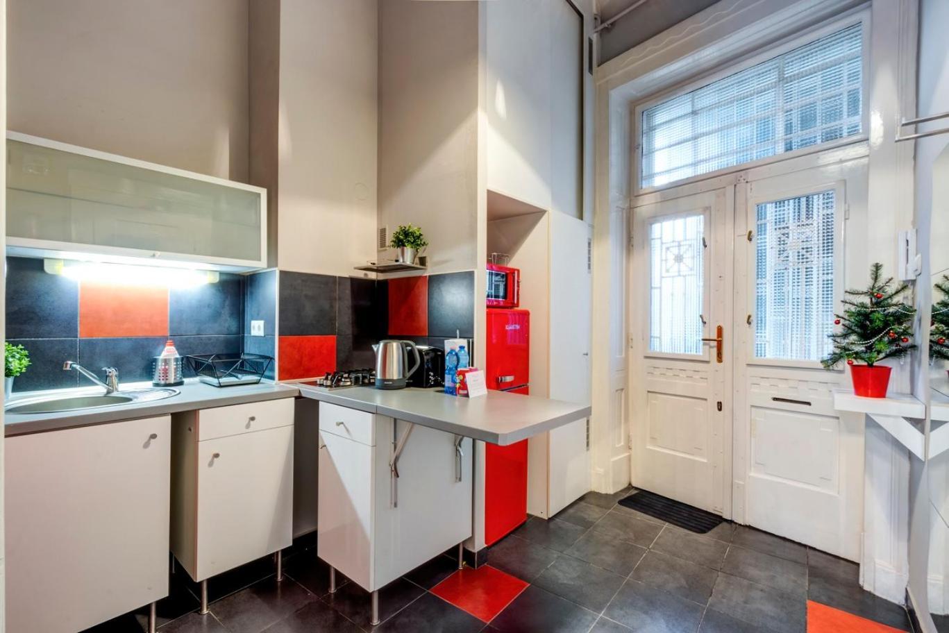 d.Five Sörház Apartment Budapest Esterno foto